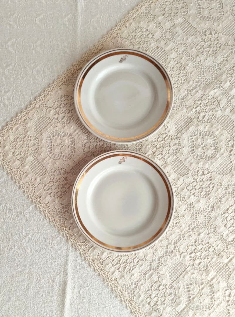 * old vintage ❀ 金色ラインの ケーキプレートSET