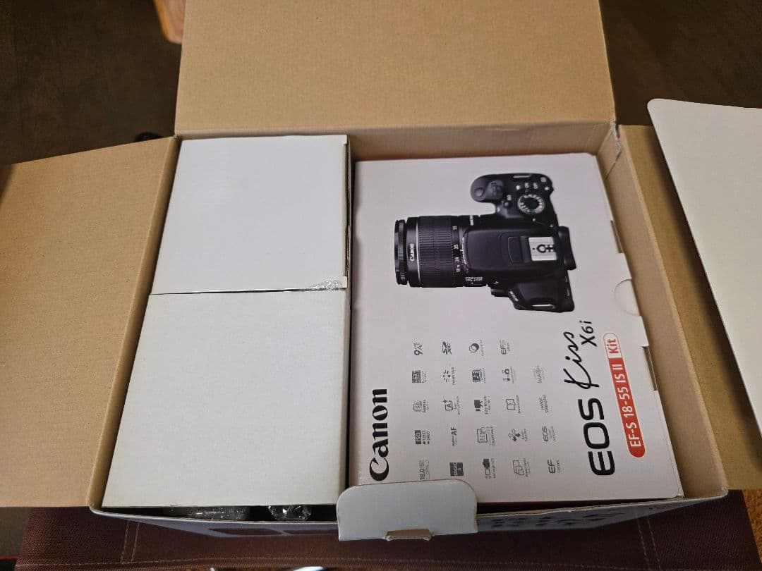 Canon EOS Kiss X6i ダブルズームキット