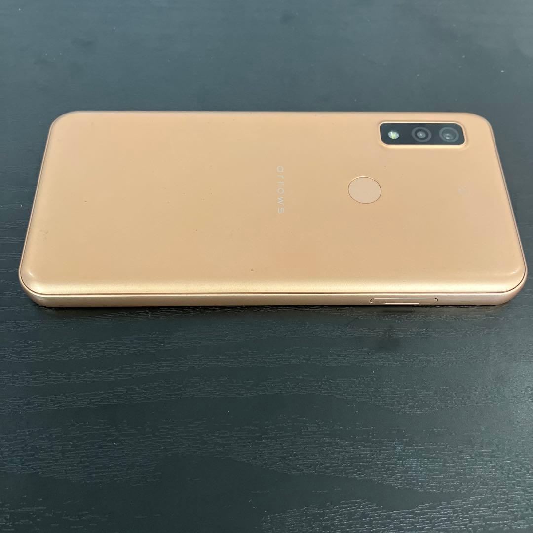 arrows We FCG01 64GB ゴールド