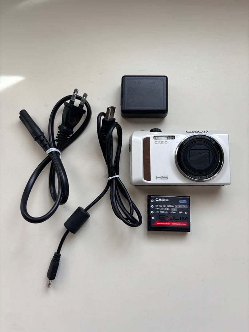 【難あり】 CASIO EXILIM EX-ZR400 白　ジャンク品