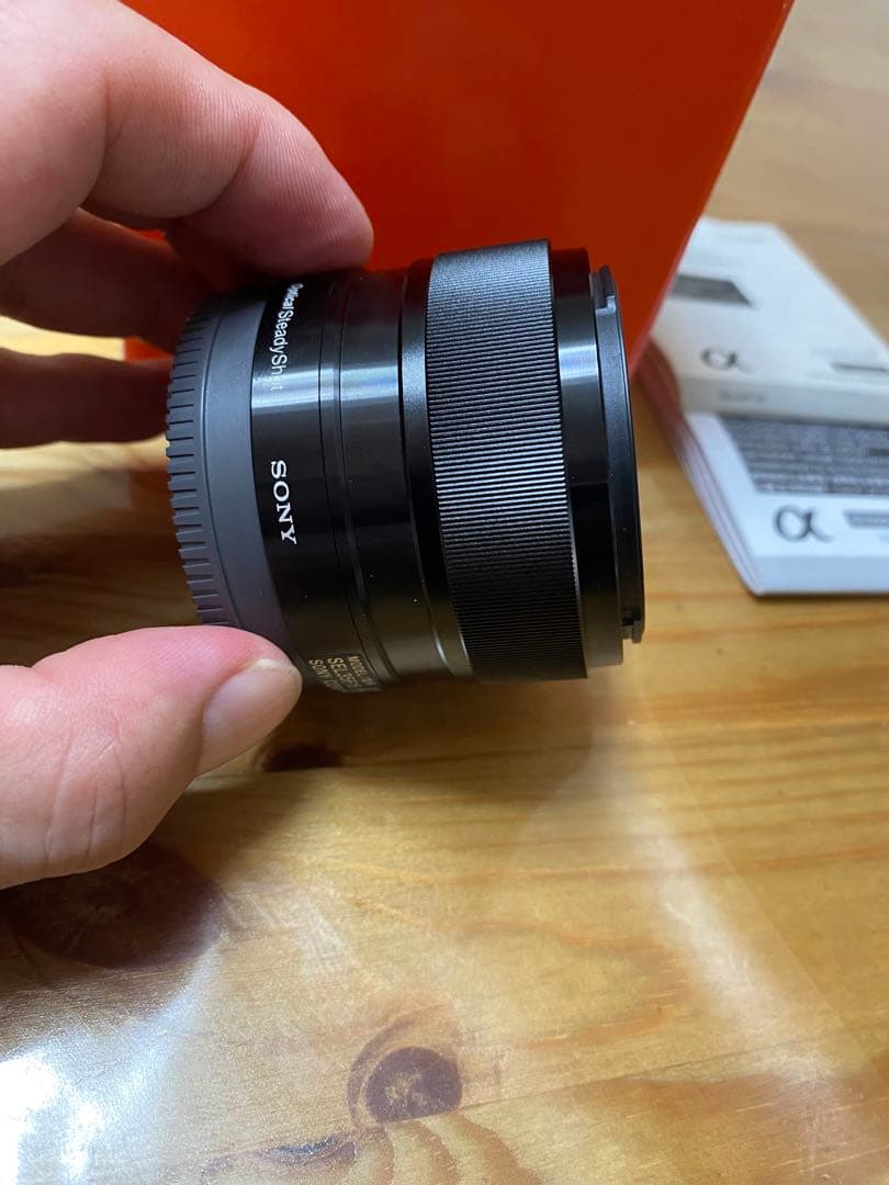SONY E35mm F1.8 OSS eマウントレンズ　APS-C