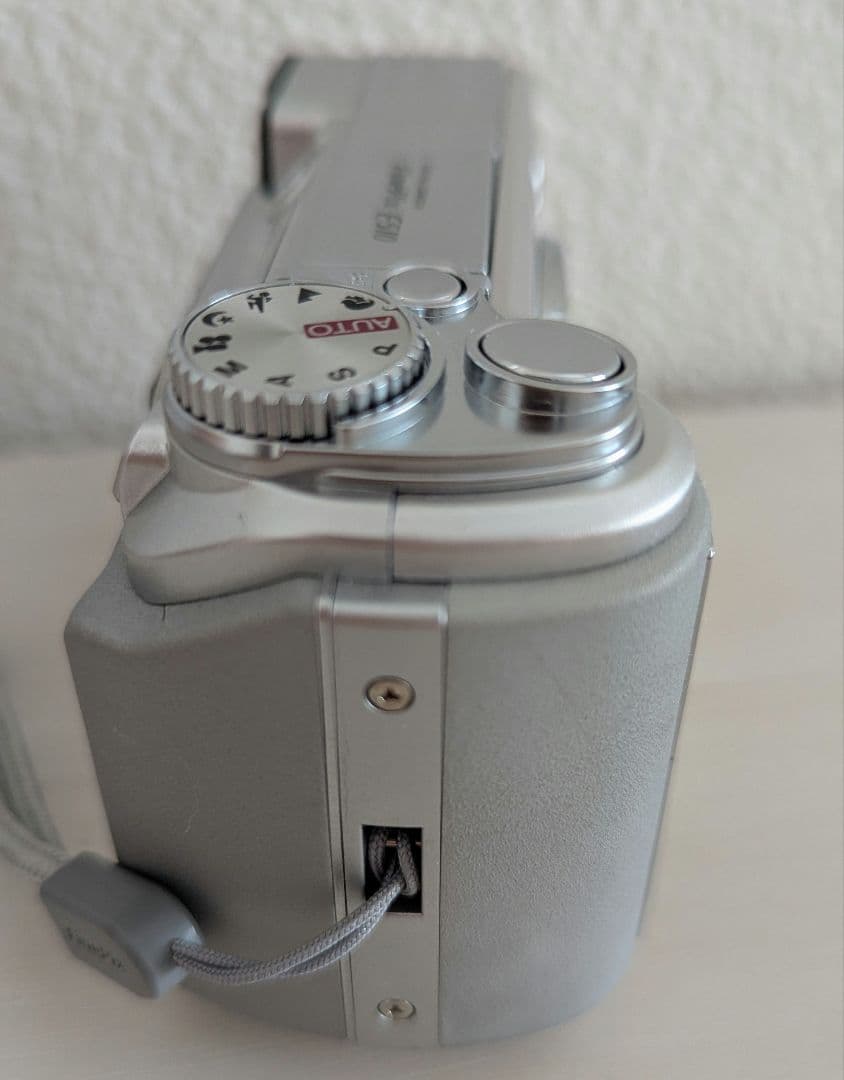 FUJIFILM FinePix E510 富士フィルム　単三電池起動　コンデジ
