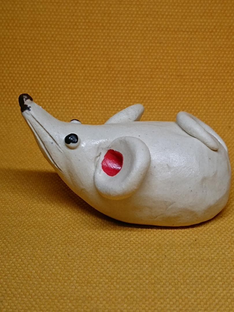 ネズミ　鼠　白鼠　陶器　オブジェ　置物　インテリア　工芸品　美術品　A1149