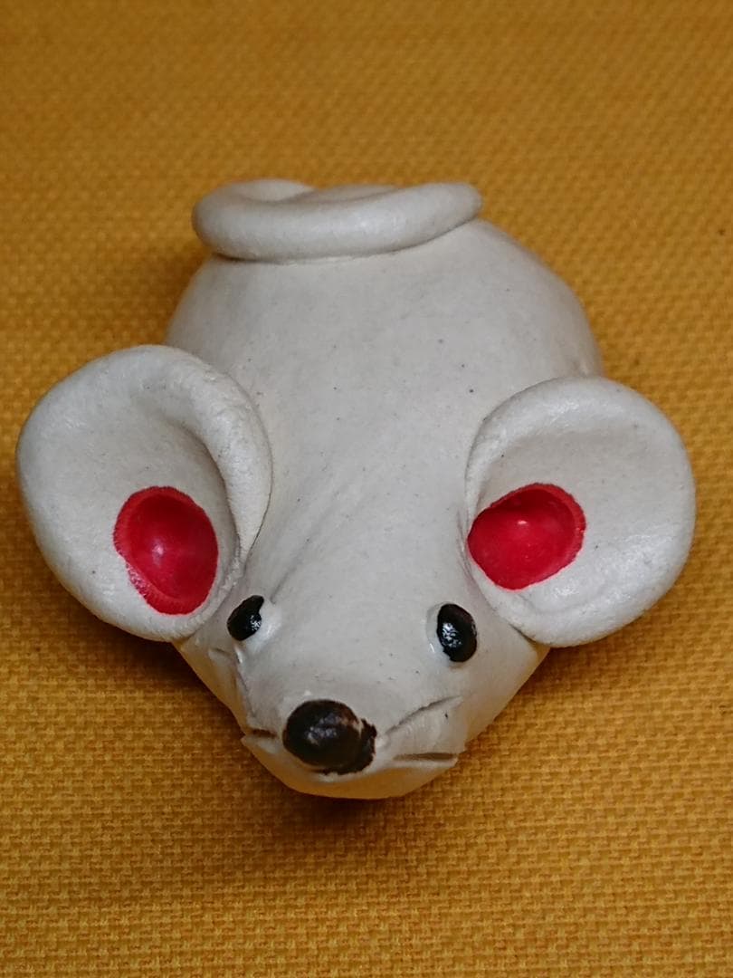ネズミ　鼠　白鼠　陶器　オブジェ　置物　インテリア　工芸品　美術品　A1149