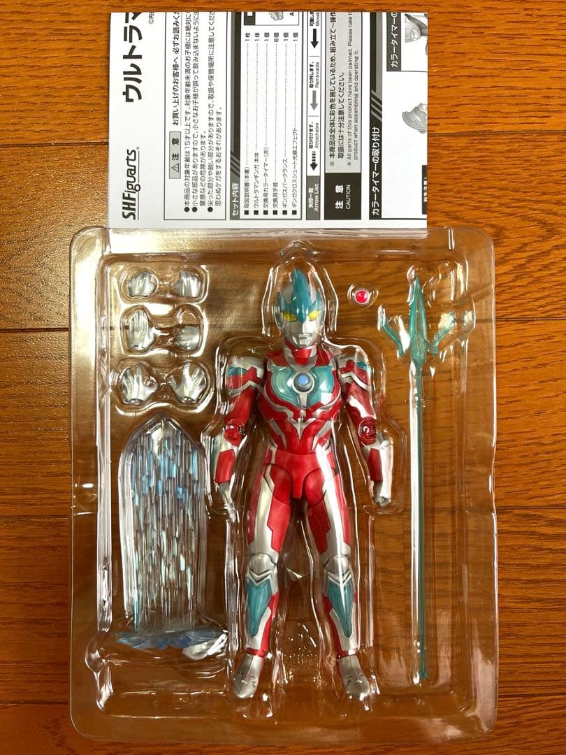 フィギュアーツ　ウルトラマンギンガ