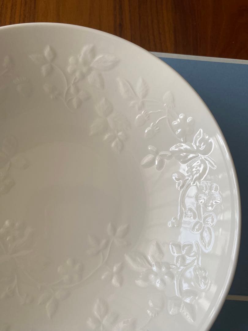 ⭐︎新品未使用⭐︎  プレート2種類、ボウルセット　箱あり