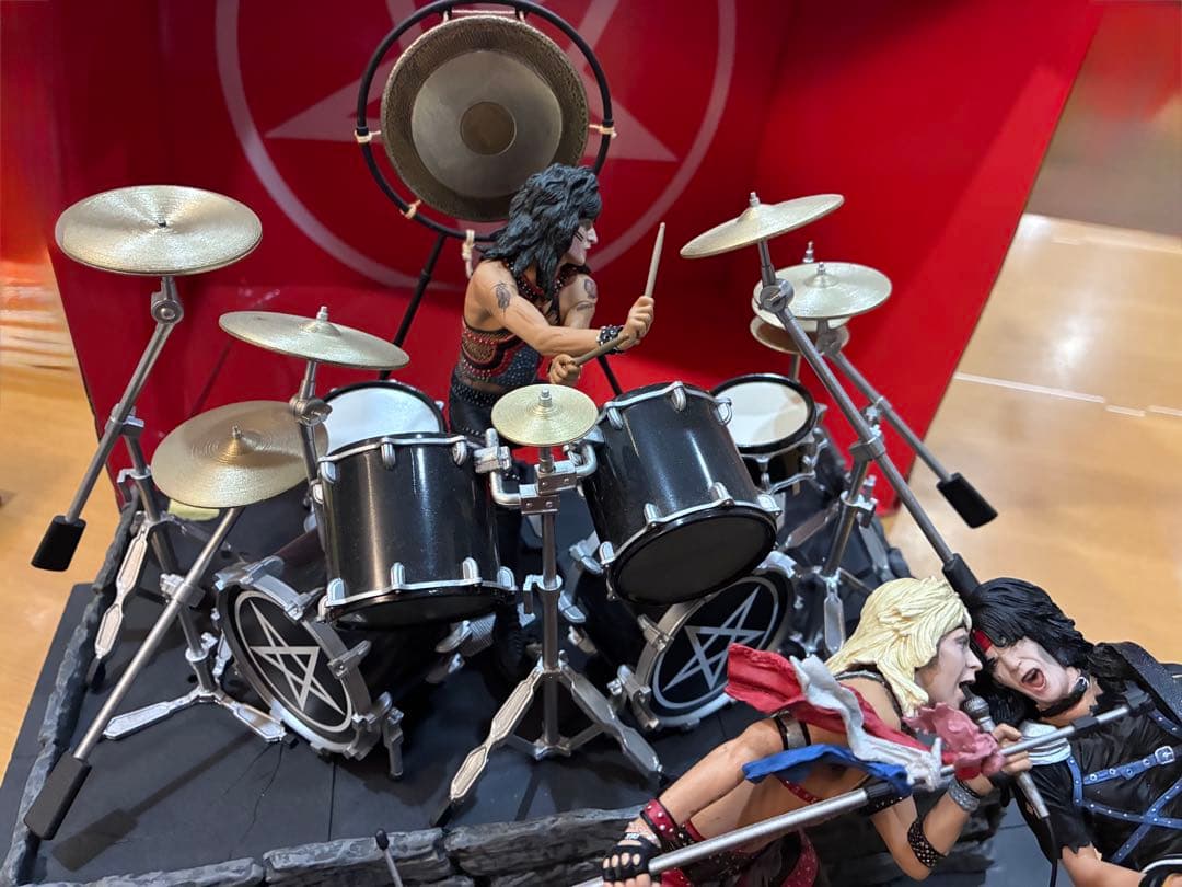 モトリークルー フィギュア　motley crue マクファーレントイズ