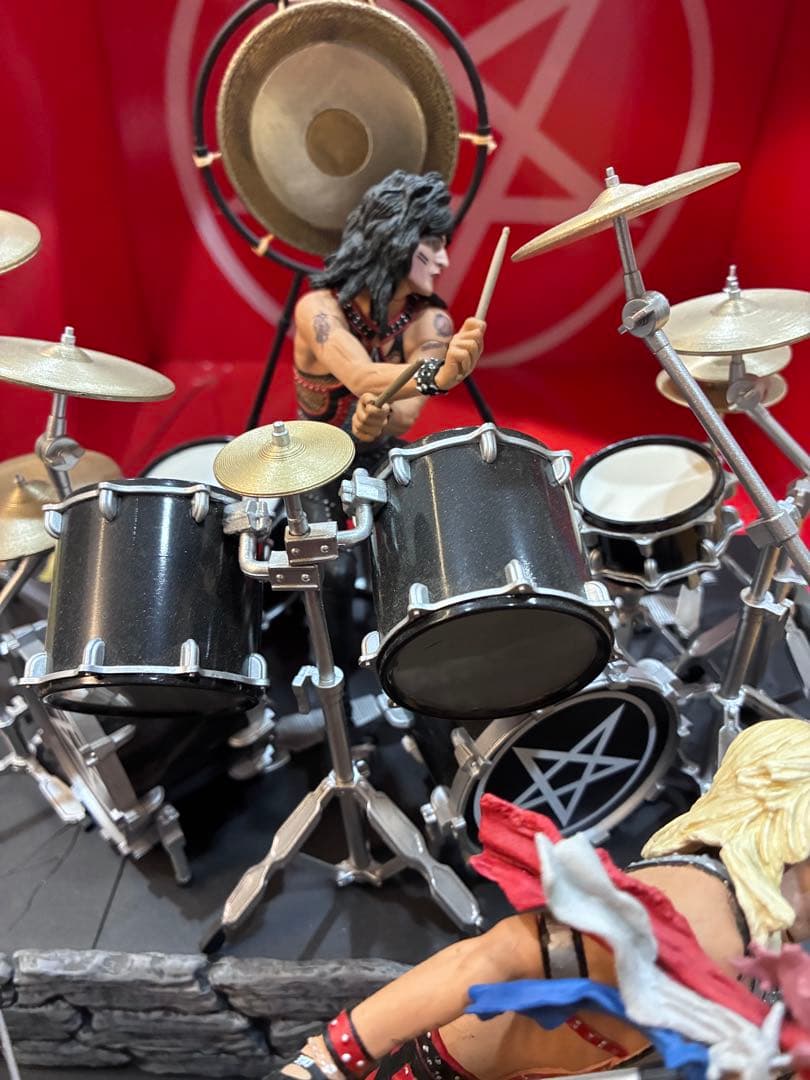 モトリークルー フィギュア　motley crue マクファーレントイズ