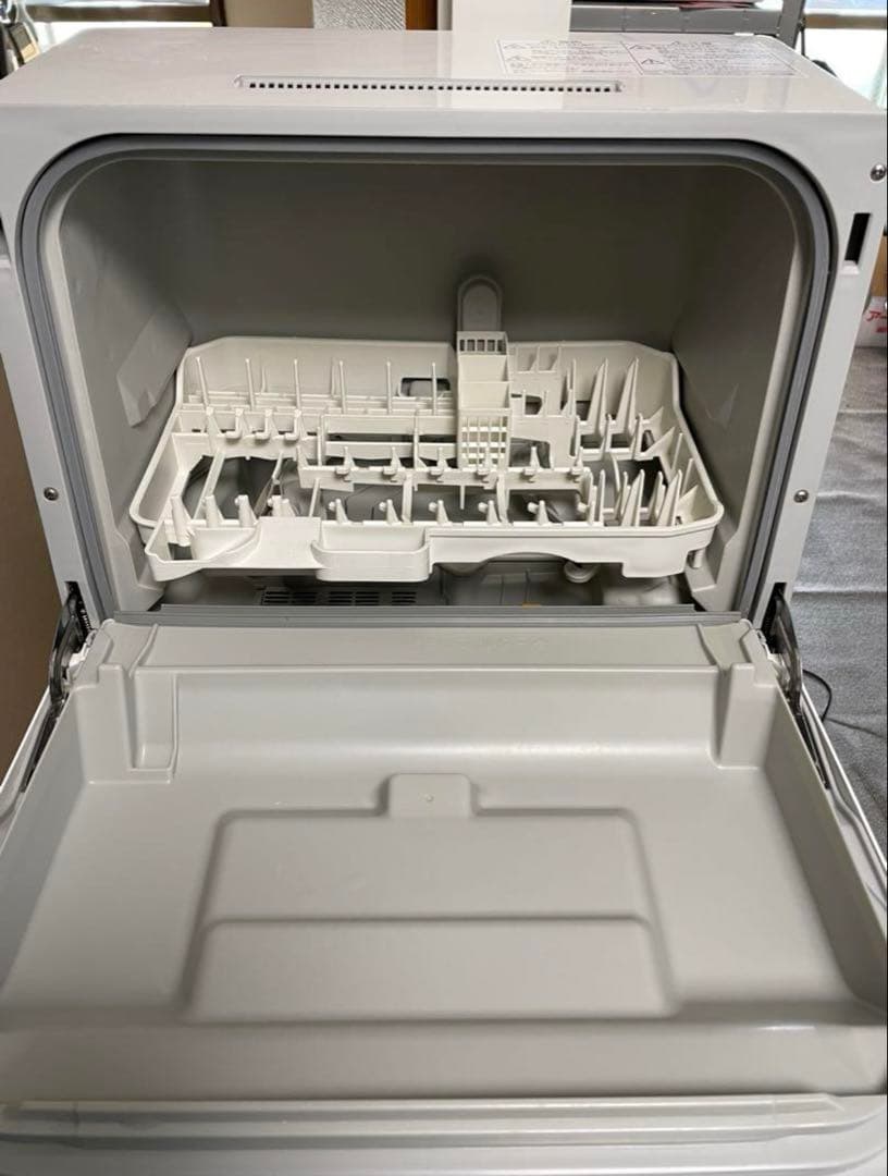 パナソニック　食器洗い乾燥機 NP-TCM4-W 白　3人用