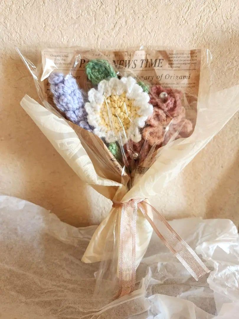 かぎ針編み　毛糸の花束/小さな枯れないブーケ/ハンドメイド