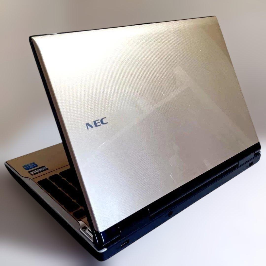 即納即使用可/大容量SSD1TB/メモリ8GB/大画面/DVDドライブ/カメラ