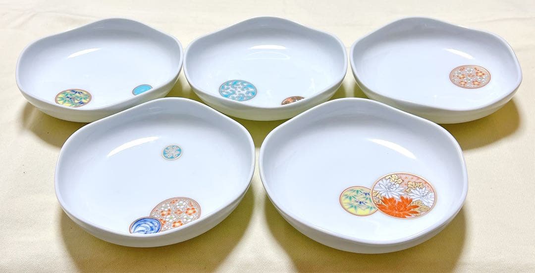 美術有田焼　宮内庁御用達　深川製磁　吉祥四君子　蘭・竹・菊・梅　寿赤絵　取皿5枚