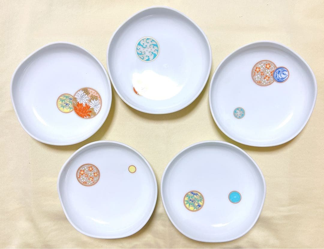 美術有田焼　宮内庁御用達　深川製磁　吉祥四君子　蘭・竹・菊・梅　寿赤絵　取皿5枚