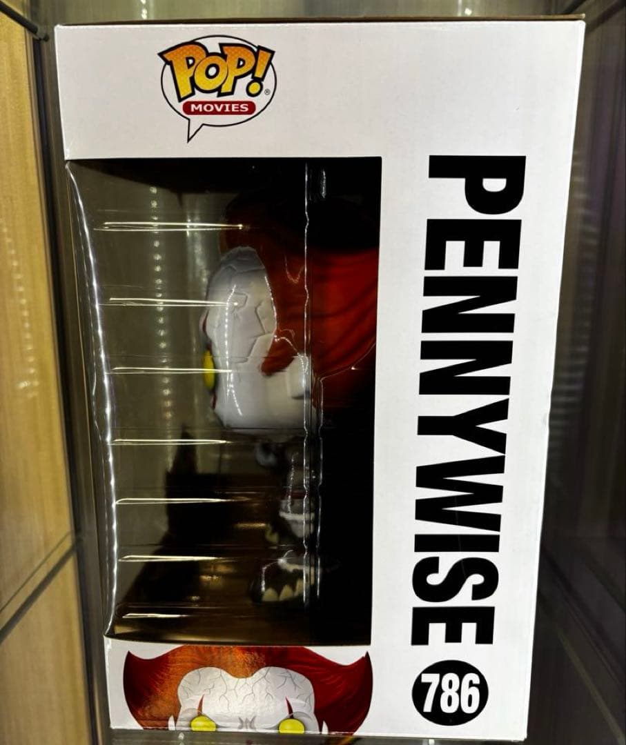 funko pop ペニーワイズ　IT ビッグフィギュア