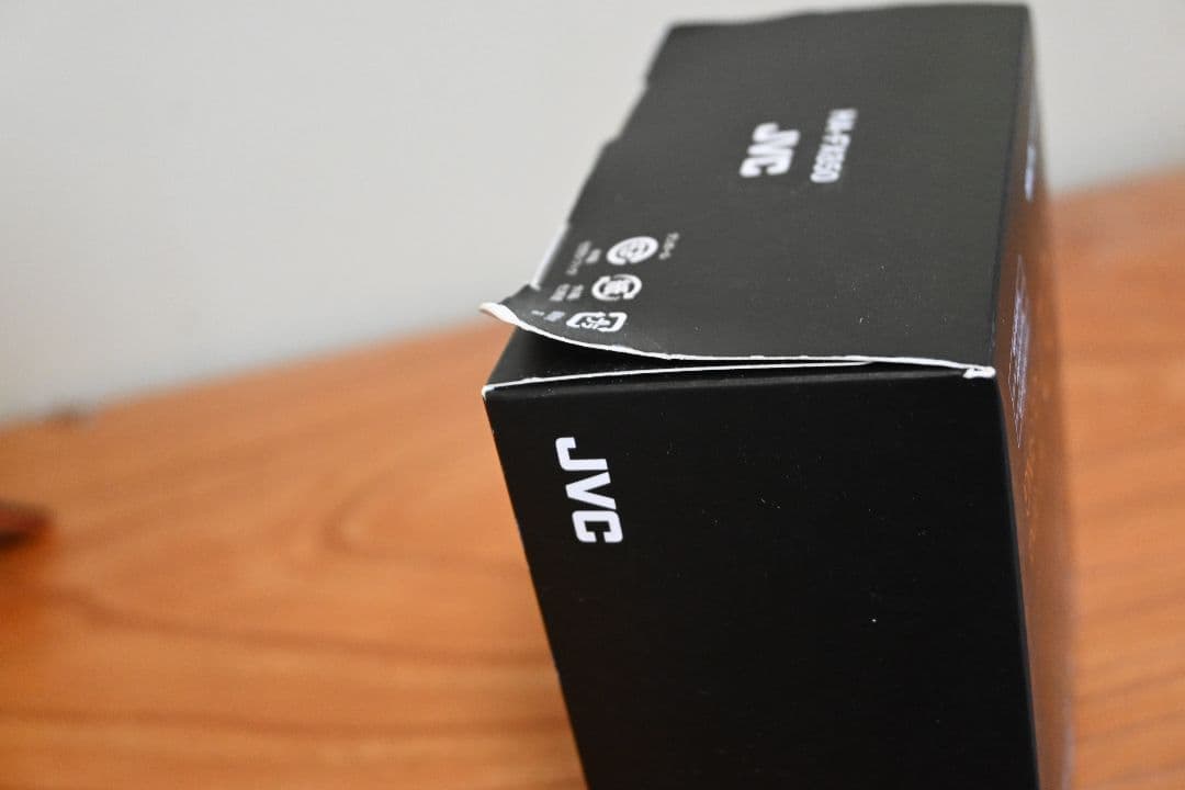 イヤホン JVC HA-FX850