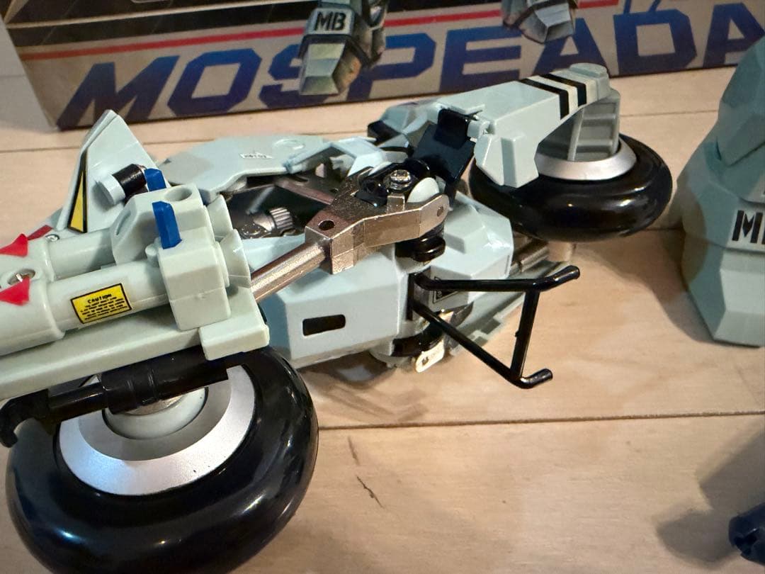 モスピーダ VR-052F 変形ロボット