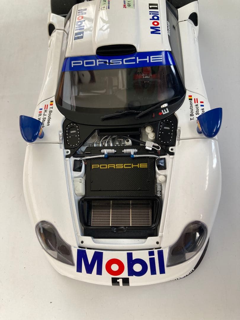 AUTOart 1/18 ポルシェ911GT1 #25 1997年ルマン24時間