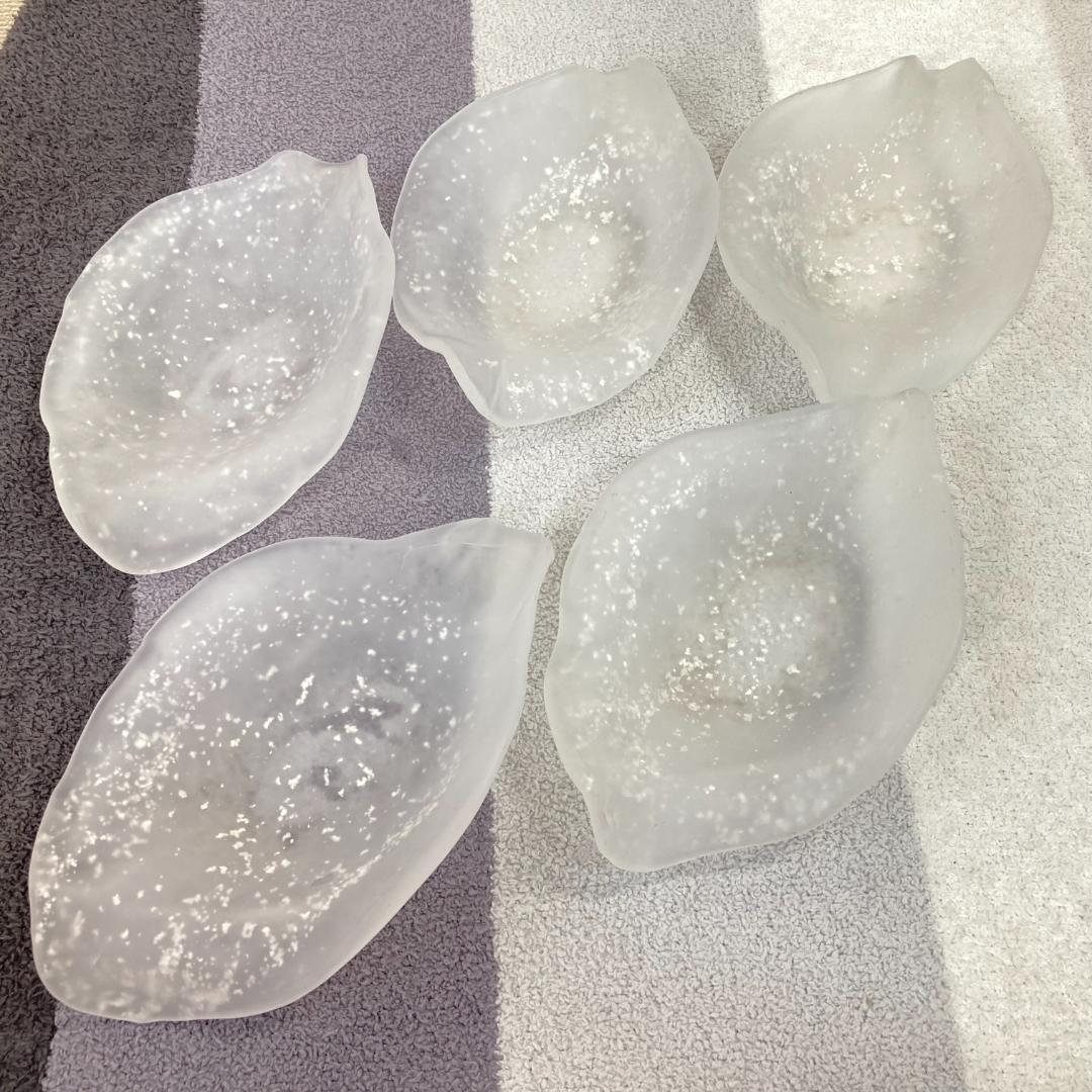 【ガラス食器】中鉢　食器　白　５枚まとめ　５セット　ガラス 中鉢 模様 大鉢