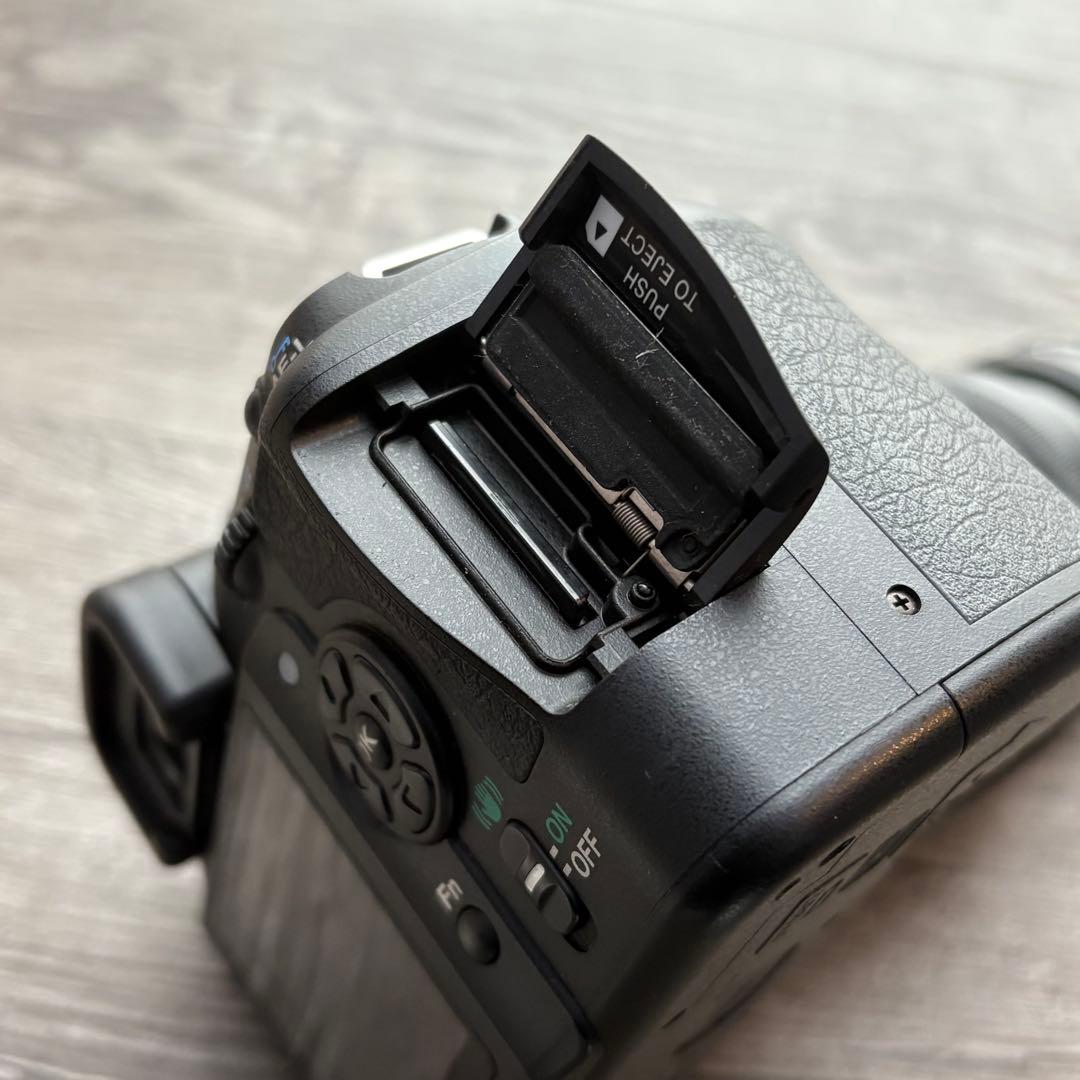 PENTAX K200D デジタル一眼レフカメラ