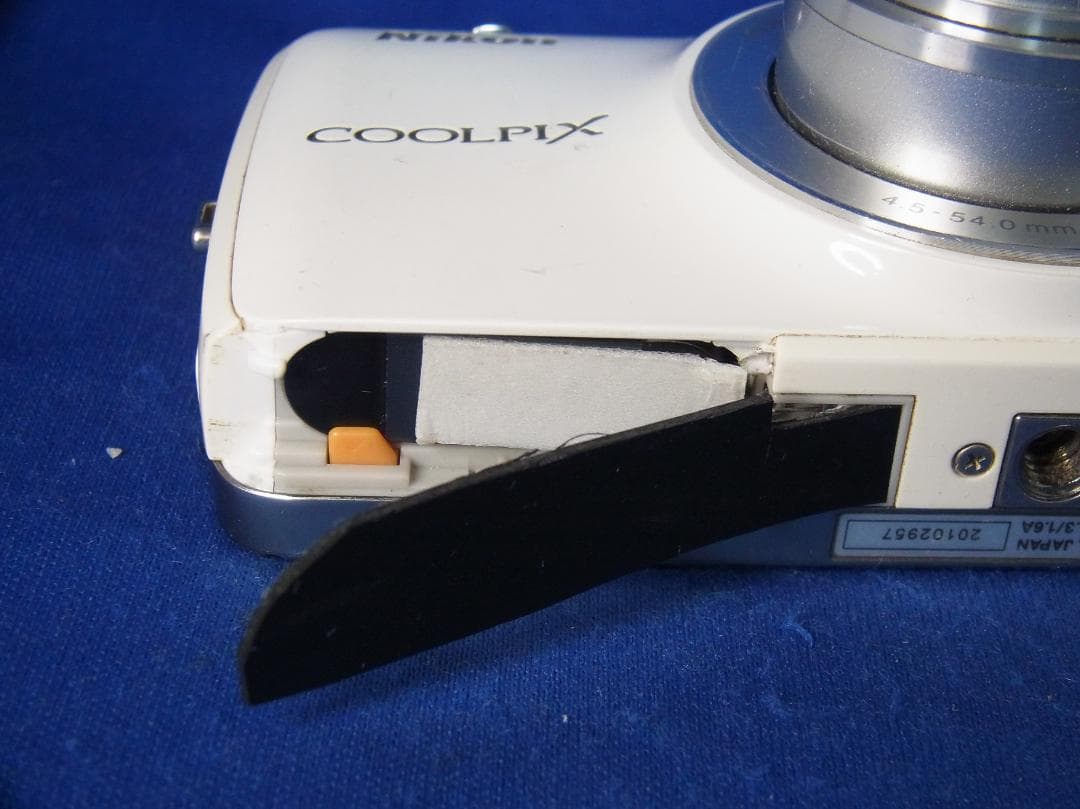 #3404 COOLPIX S810c Nikon 難 アンドロイド 新品電池