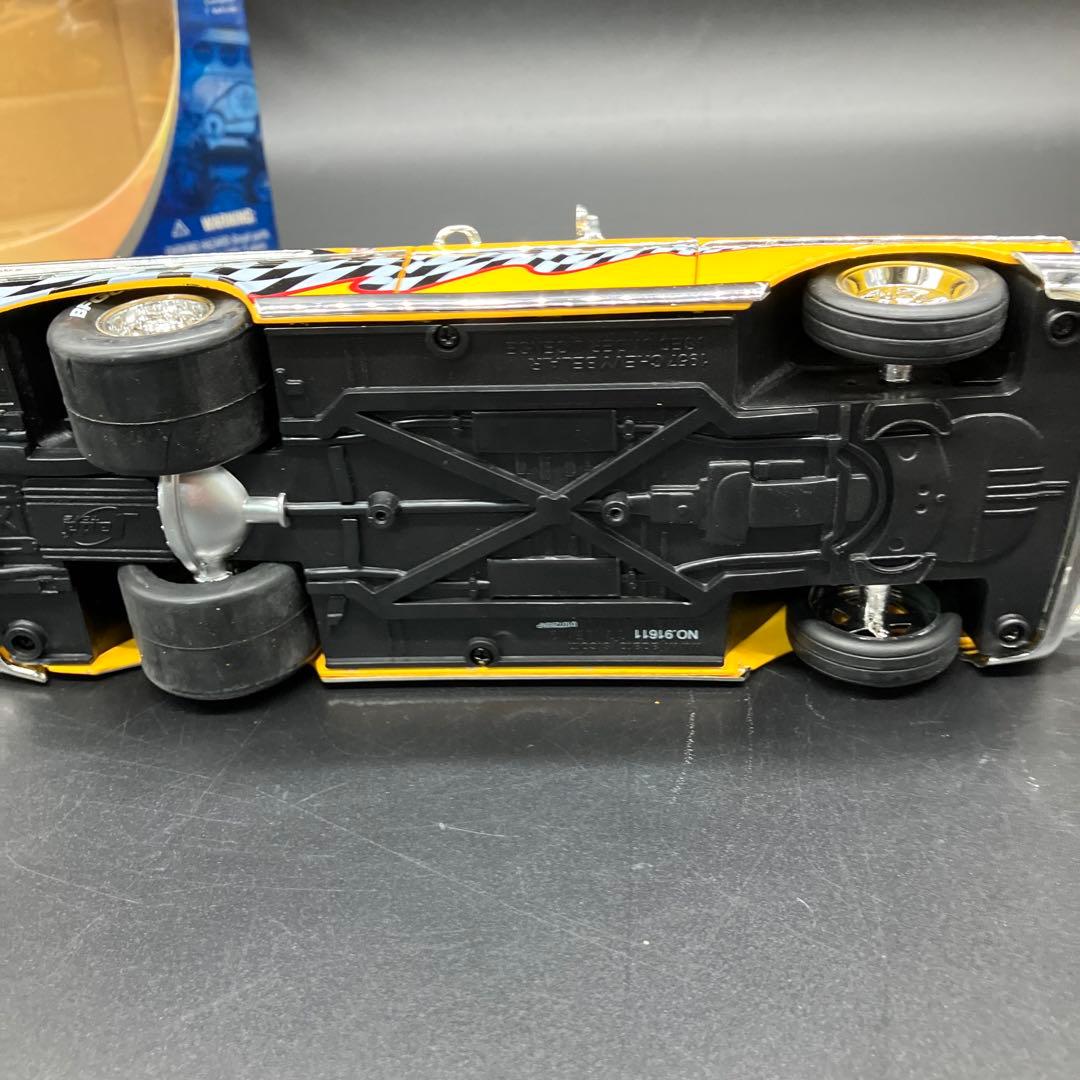 Jada Toys 1957 Chevy Bel Air 1:24 ジャダトイズ