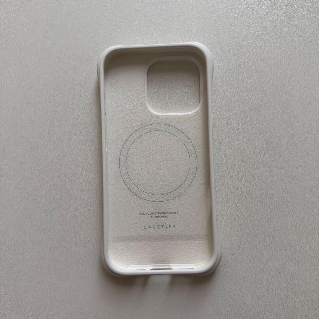 CASETiFY iPhone16Pro ウェーブシリコンケース ホワイト