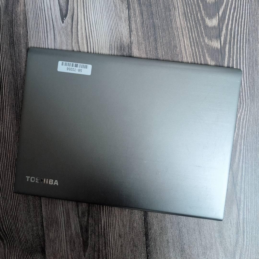 軽量＆コスパ◎ dynabook R63M 第8世代Core i5 256GB