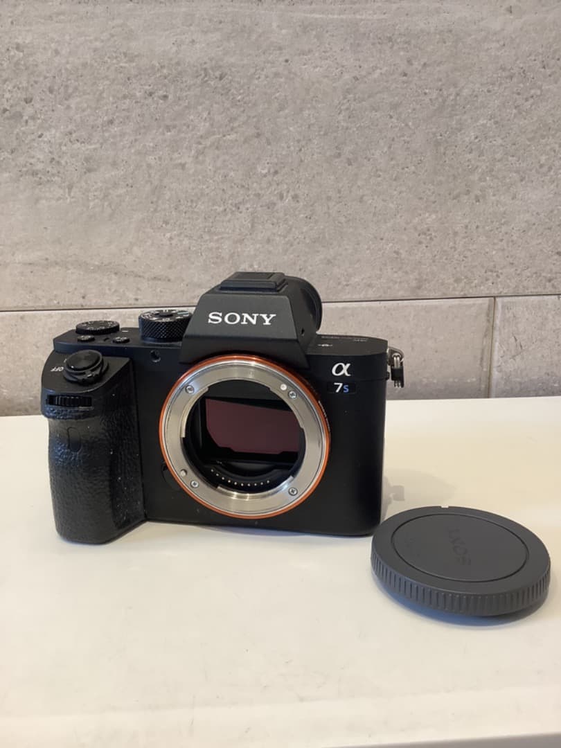 【美品】SONY α7S II ボディ（シャッター回数100回未満）