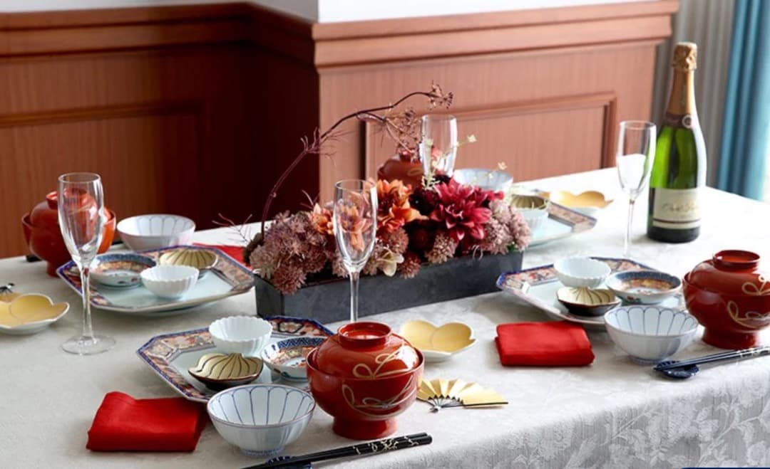 値下げ　新品　有田焼　極錦金彩古伊万里様式　和皿　直径17.5cm　其泉窯　①