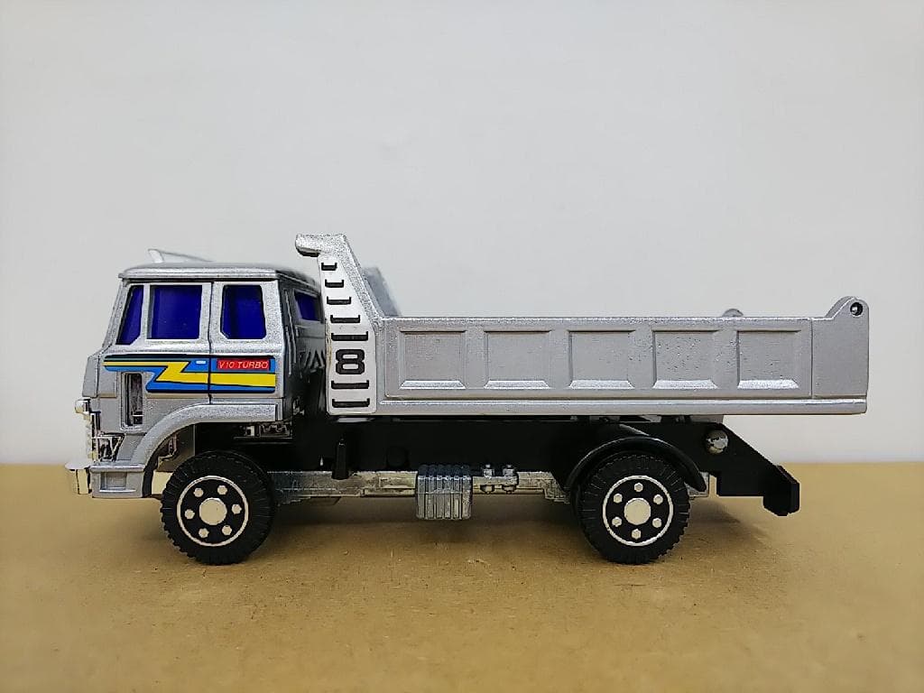 ダイヤペット 1/56 T-84 三菱ふそうダンプトラック 希少ミニカー