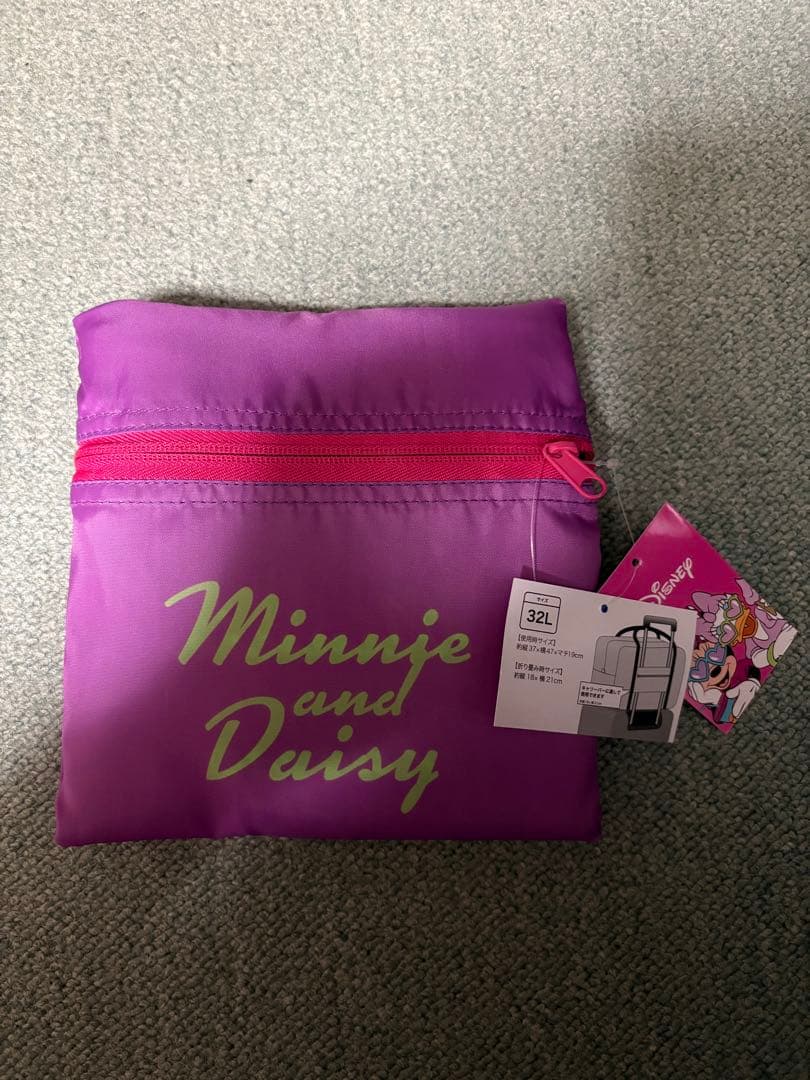 ディズニー　キャリーオンバッグ　PLAZA限定 オンライン完売品　タグ付き