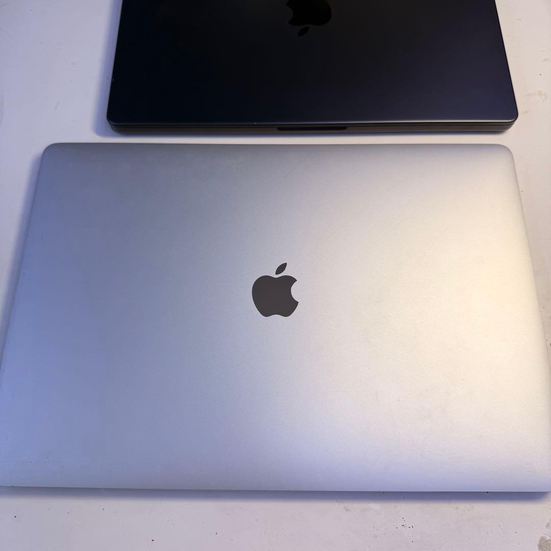 MAcBookPro i9搭載　メモリ32GBストレージ2TBモデル　極美品