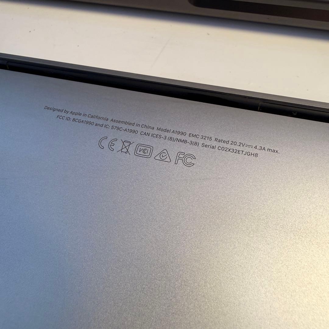 MAcBookPro i9搭載　メモリ32GBストレージ2TBモデル　極美品