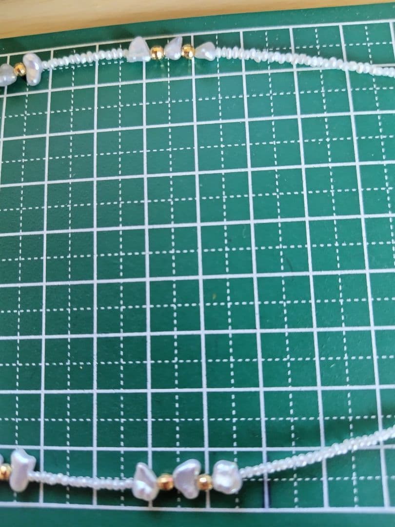 白蝶、黒蝶真珠ケシパールと、アコヤ真珠砂芥子パールの、オメガ風ネックレス