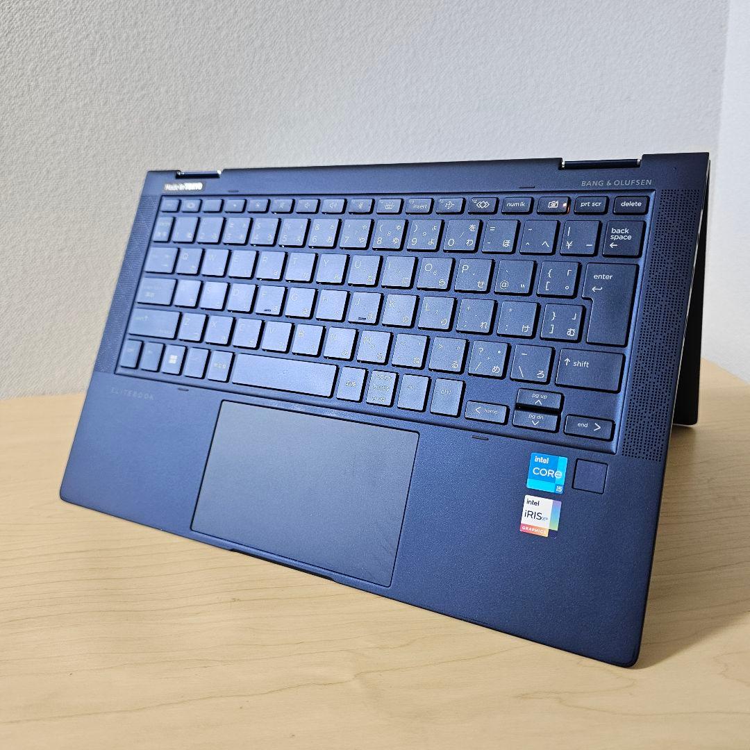 HP Dragonfly G2／Core i5／ペン