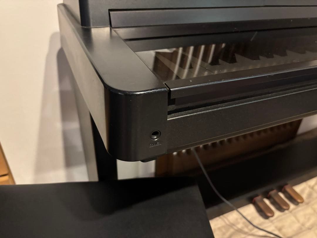新潟県内配送可能 YAMAHA Clavinova CLP-560 椅子付き