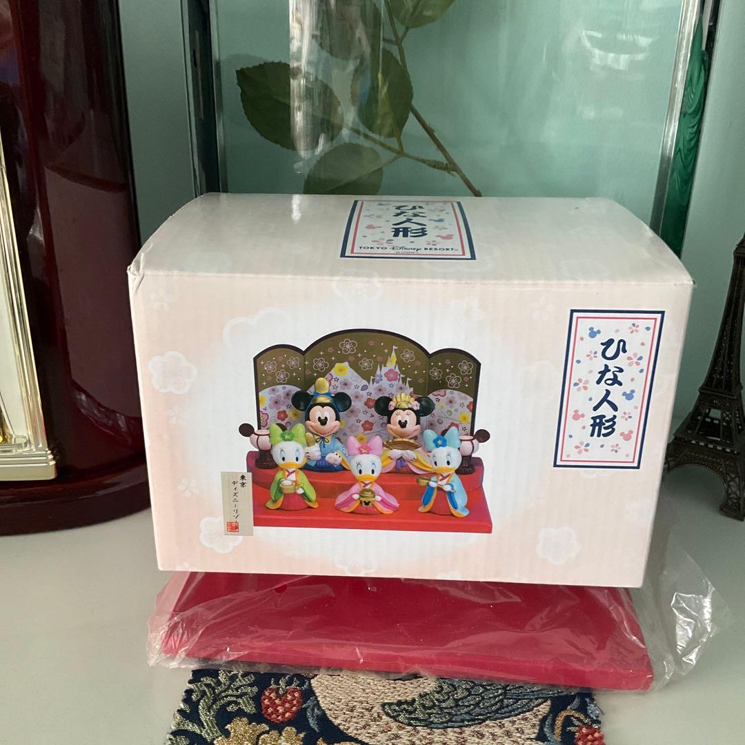デズニーの本当に可愛いひな人形です。　19800円です。