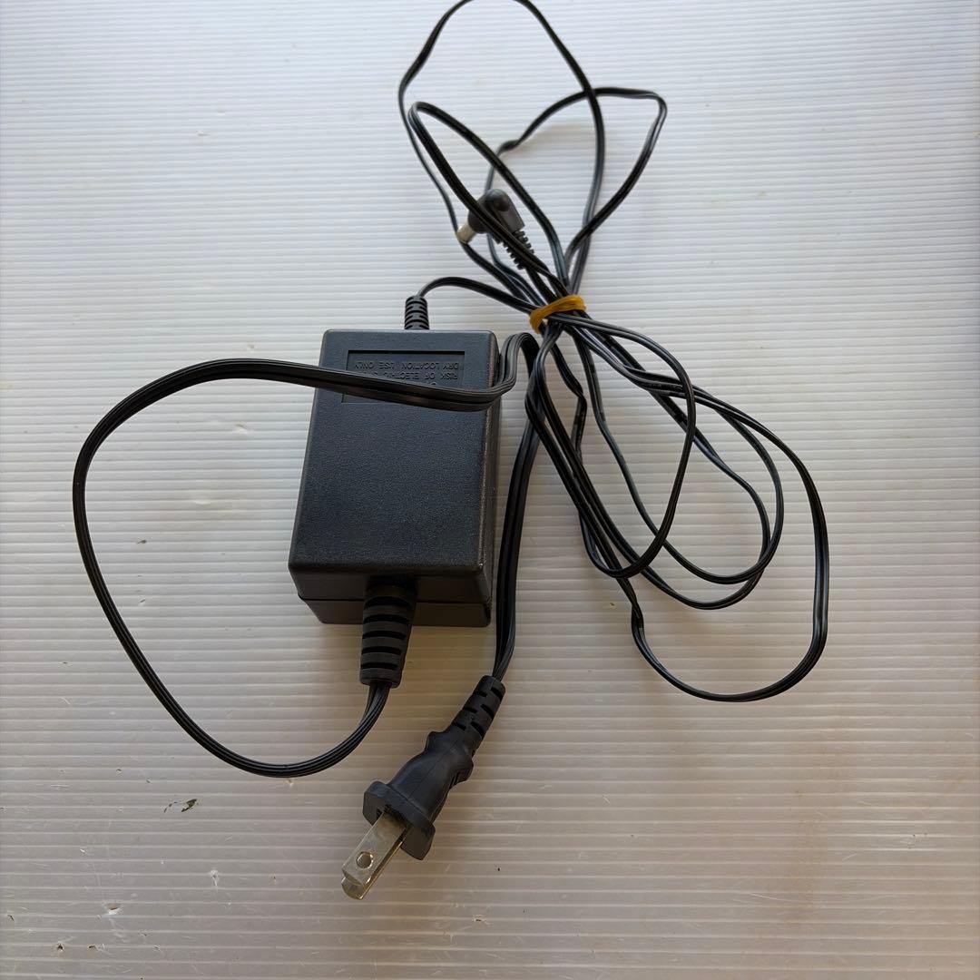 カラオケ用マイクセット　マイク2本付き中古品バッテリーチャージャー有り