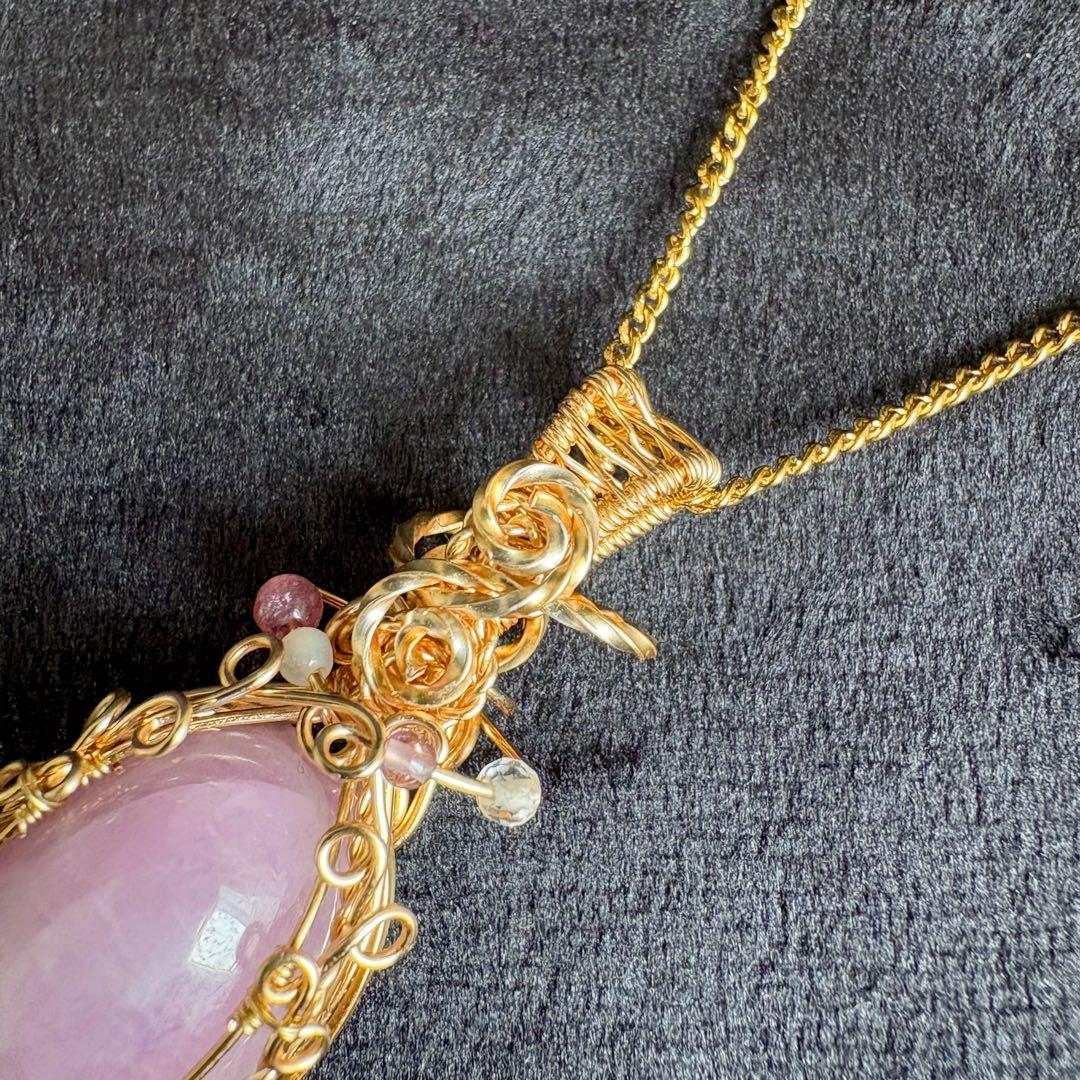 クンツァイト　ペンダントトップ　ワイヤーアート 9月誕生石 お守り天然石