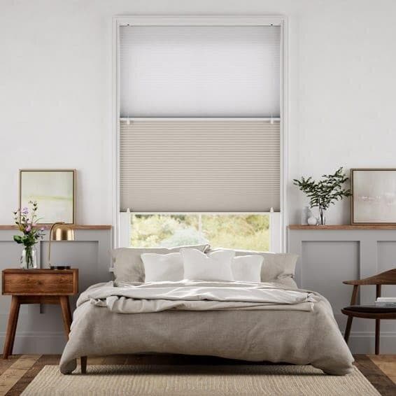 未使用　ハニカムシェード　グレージュ　130.5×87.5