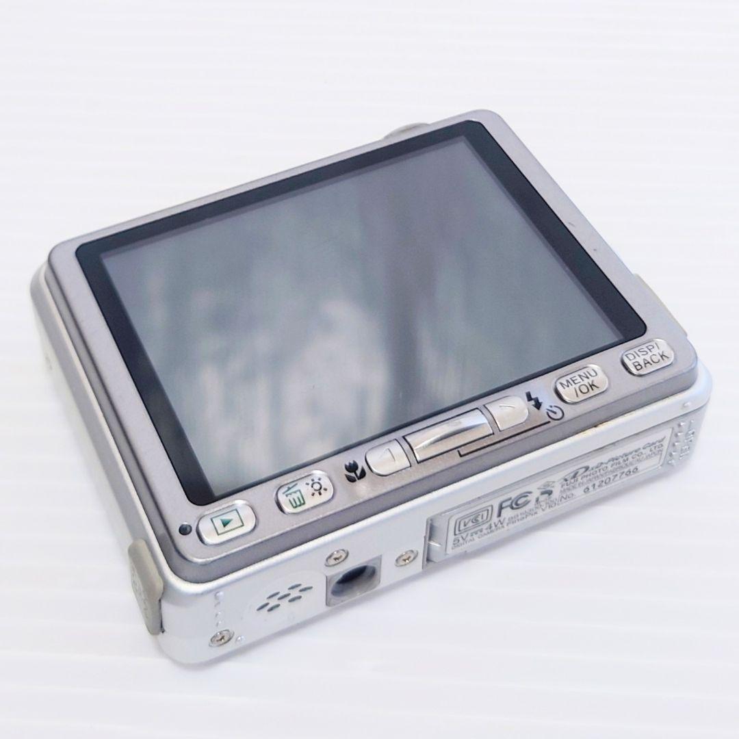 Fujifilm　富士フィルム　 FinePix V10 コンデジ