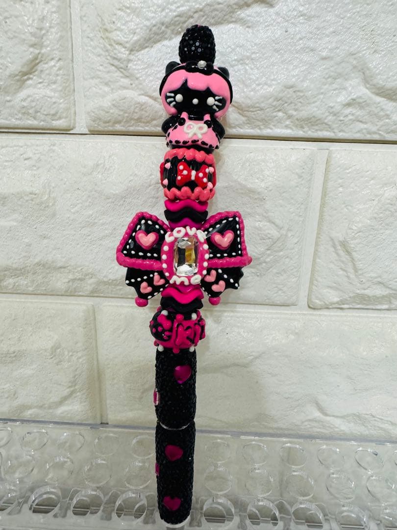 白猫　ハンドメイド　ボールペン　カスタムボールペン　ペイントビーズ　タッチペン