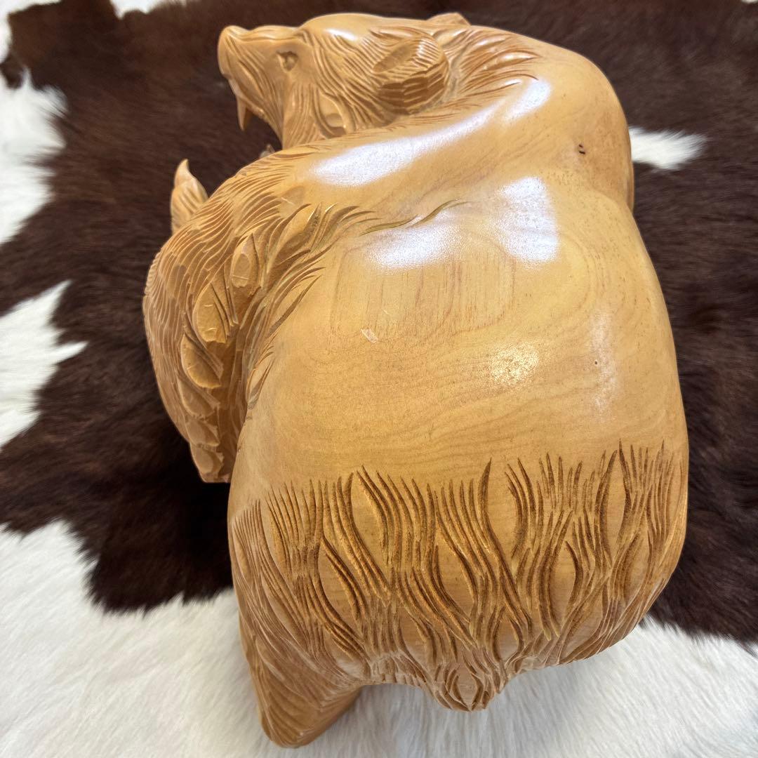 ビンテージ？ 木彫り 鋭い爪が獰猛な熊の置物 ハンドメイド 作家 無銘