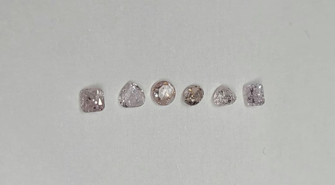 Windows.六条のスター!!★ミャンマー産ブルースターサファイア★