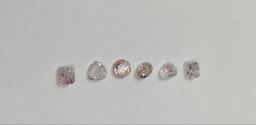 Windows.六条のスター!!★ミャンマー産ブルースターサファイア★