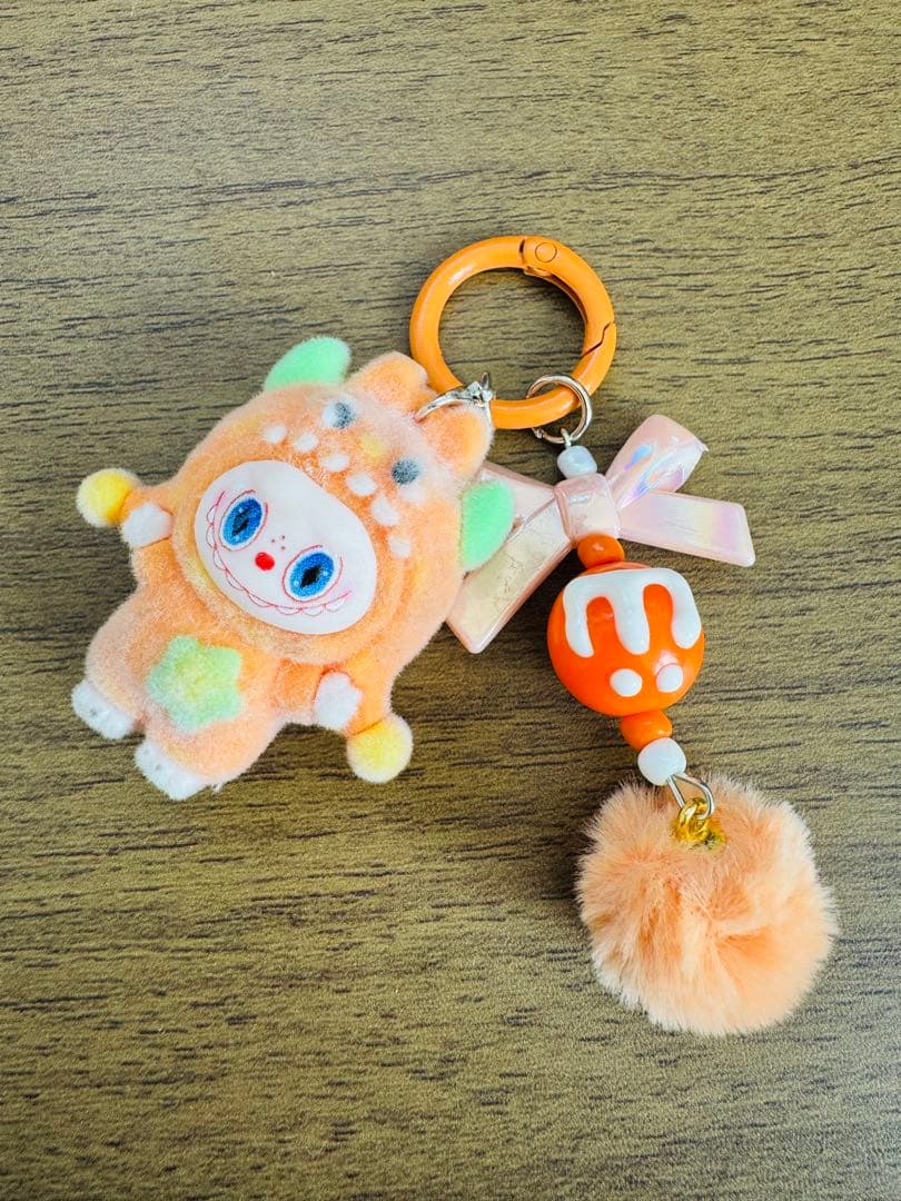 ラブブのモンスター風キャラクター キーホルダー　まとめ売り