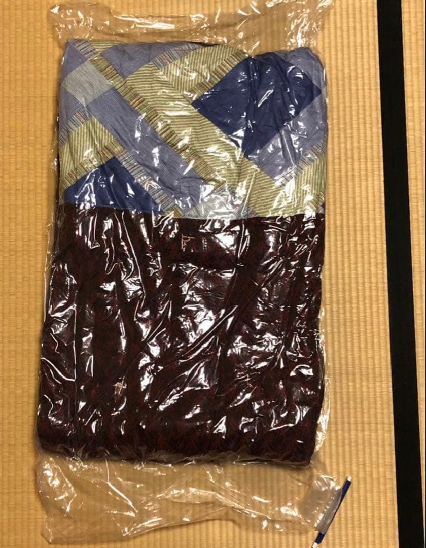 袖付布団　かい巻き　(赤)