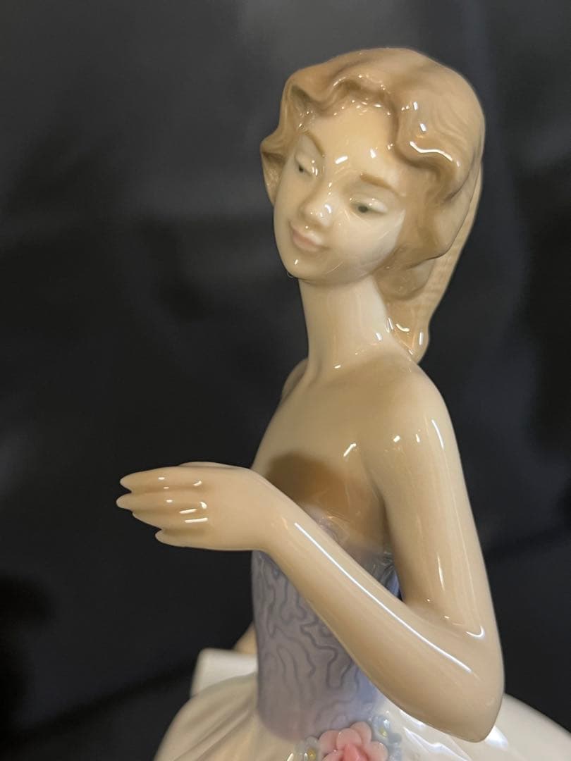 希少 LLADRO リヤドロ GRAND ENTRANCE 置物 フィギュリン