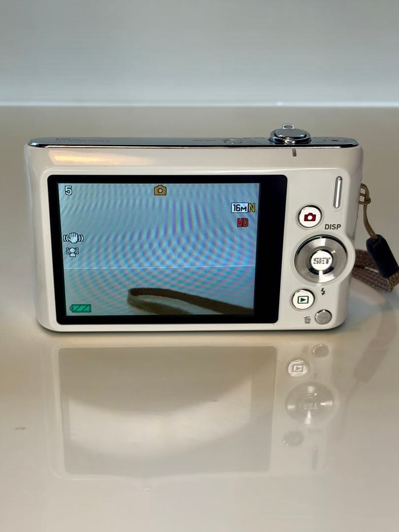 カシオ EXILIM EX-ZS240 ホワイトシルバー デジカメまとめて中古