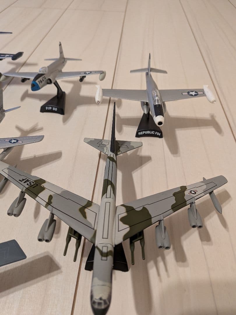 デルプラド 世界の戦闘機 ブラックバード B-52 セイバー B-2 F-104